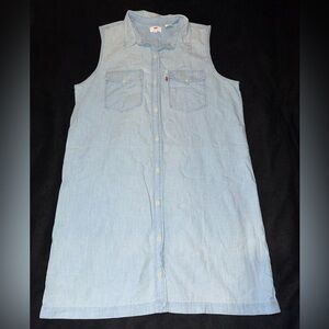 Sleeveless Wome Levi’s Jean Dress